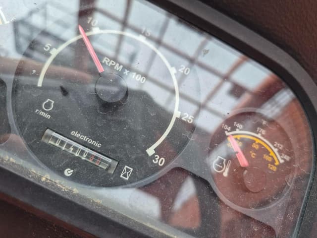 Image of Lull 644E-42 equipment image 3