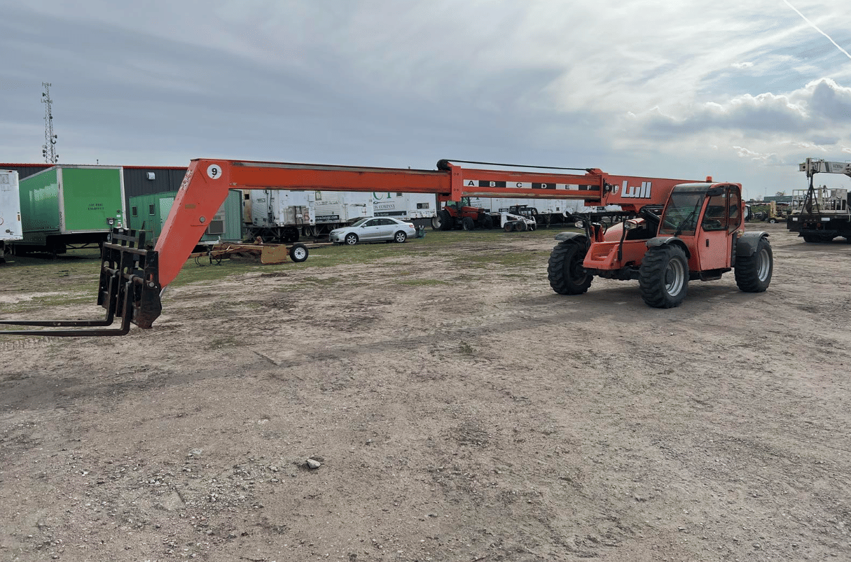 Main image Lull 944E-42