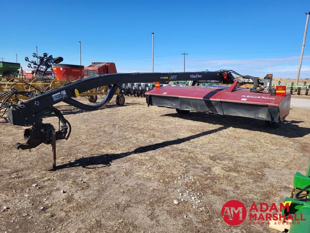 Image of MacDon R80 equipment image 1