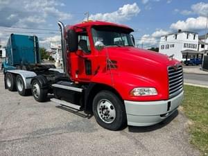 2007 Mack 600 CXN Image