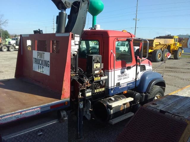 Image of Mack Granite equipment image 4
