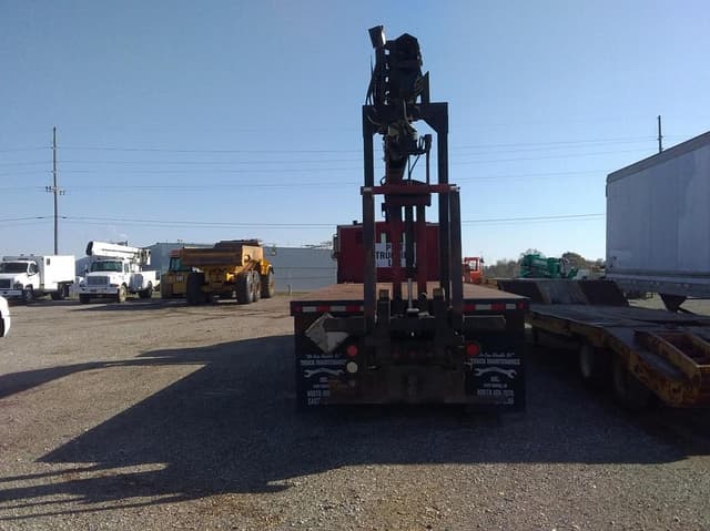 Image of Mack Granite equipment image 2