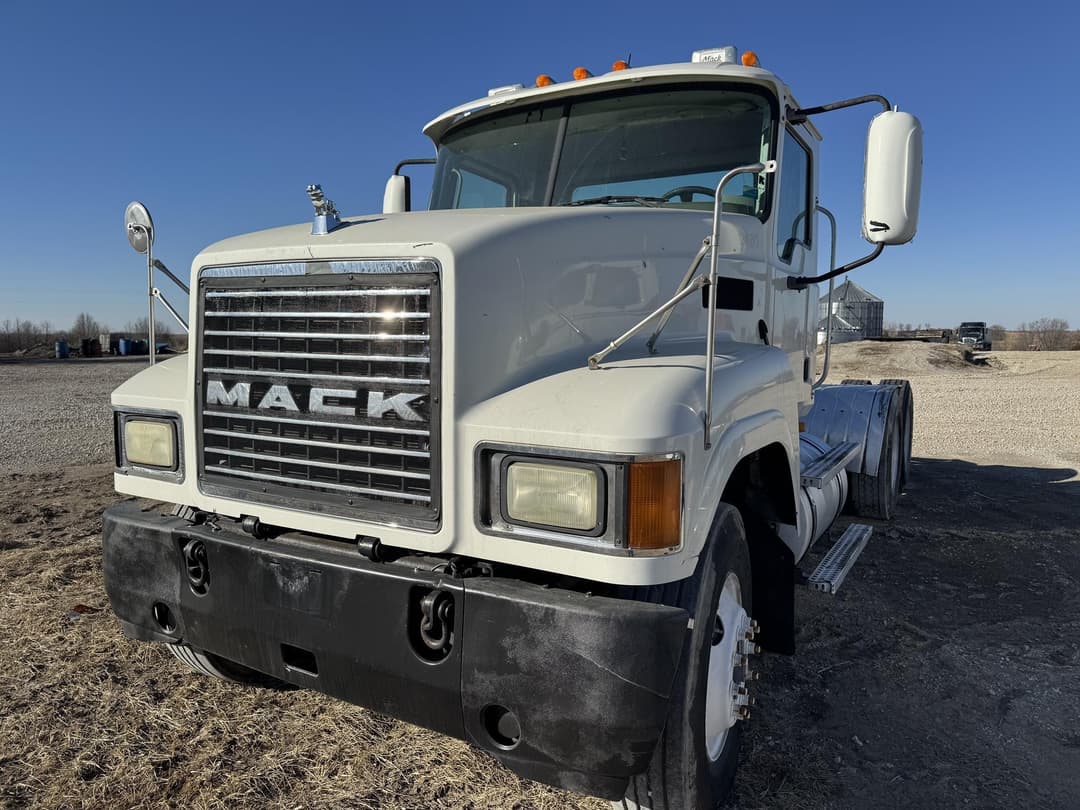 Image of Mack CH600 Primary image