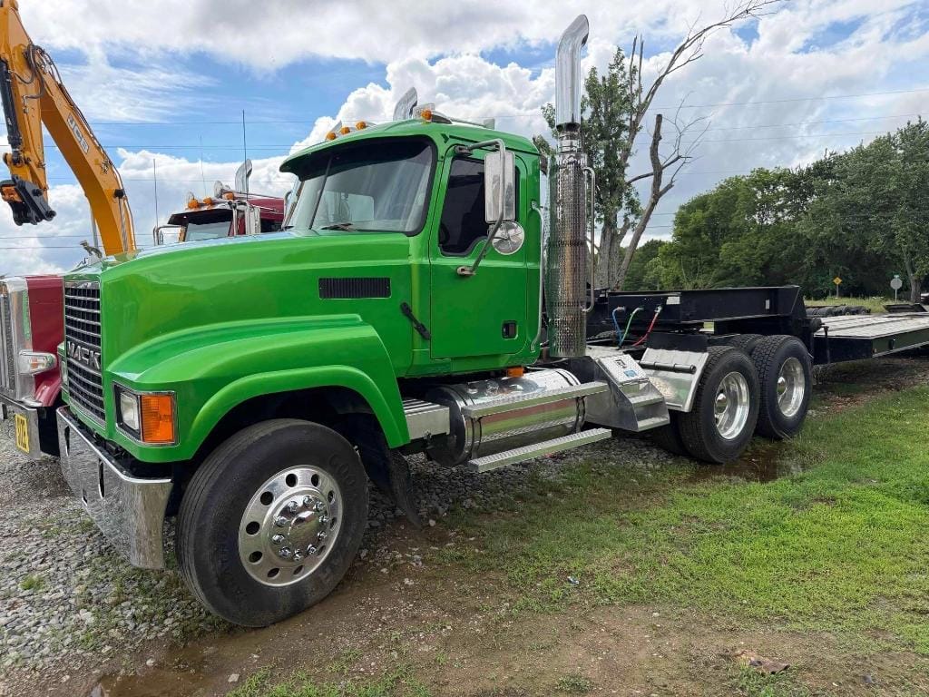 2007 Mack CHN613 Equipment Image0