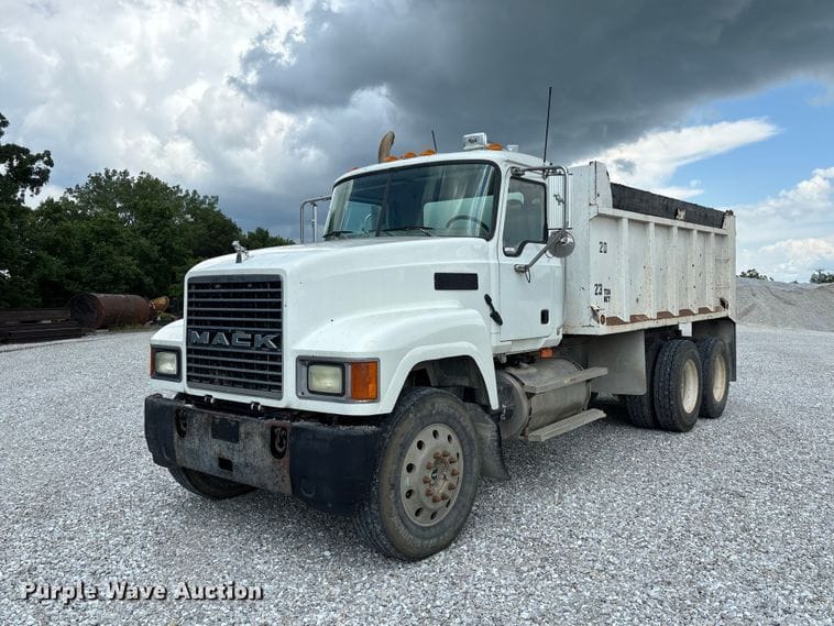 2007 Mack CHN613 Equipment Image0