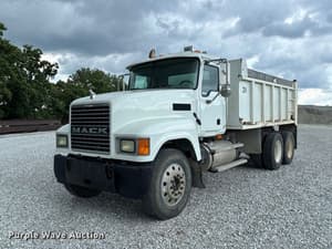 2007 Mack CH613 Image