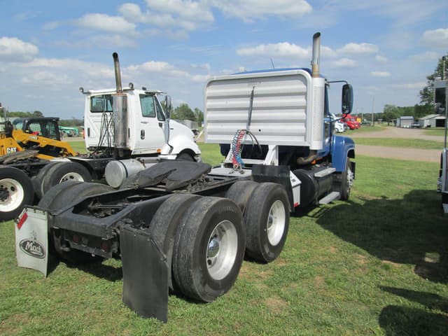 Image of Mack CHN613 equipment image 2