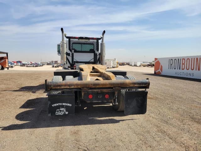 Image of Mack CHN613 equipment image 3