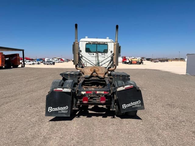 Image of Mack CHN613 equipment image 3