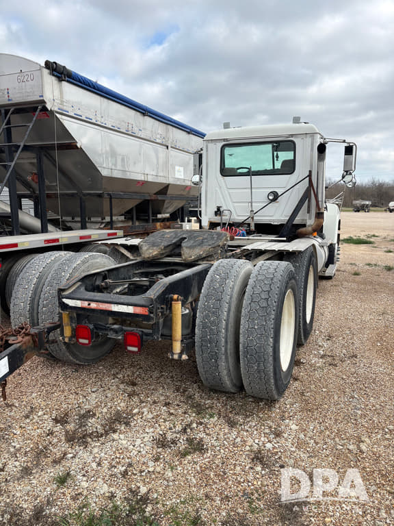 Image of Mack CHN613 equipment image 2