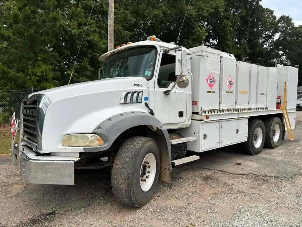 Image of Mack CT713 Primary image
