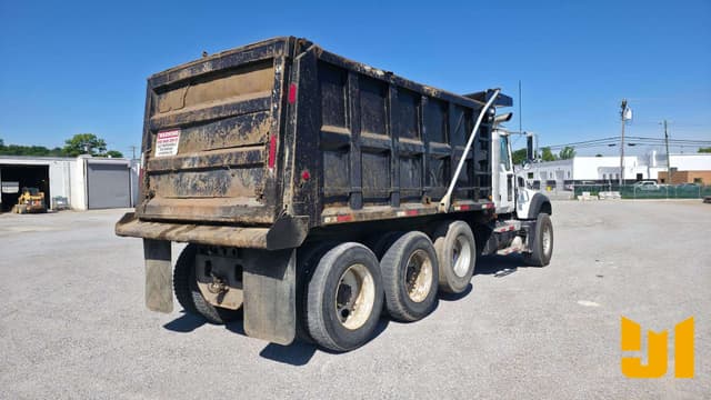 Image of Mack Granite equipment image 4