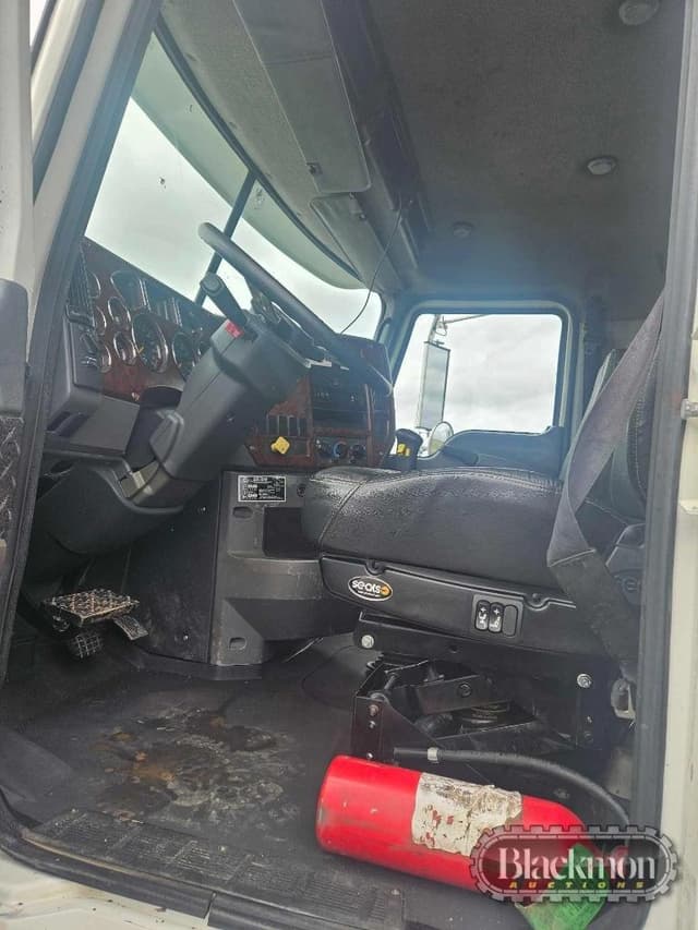 Image of Mack CTP713 equipment image 4