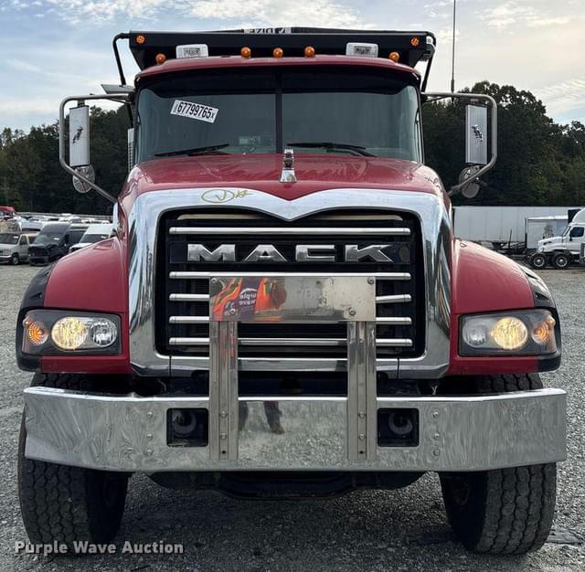 Image of Mack CTP713 equipment image 1