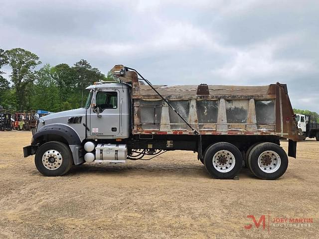 Image of Mack CTP713 equipment image 4