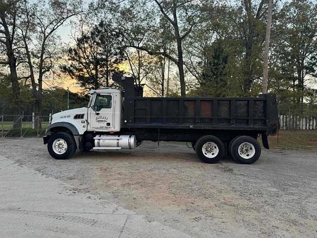 Image of Mack CTP713 equipment image 3