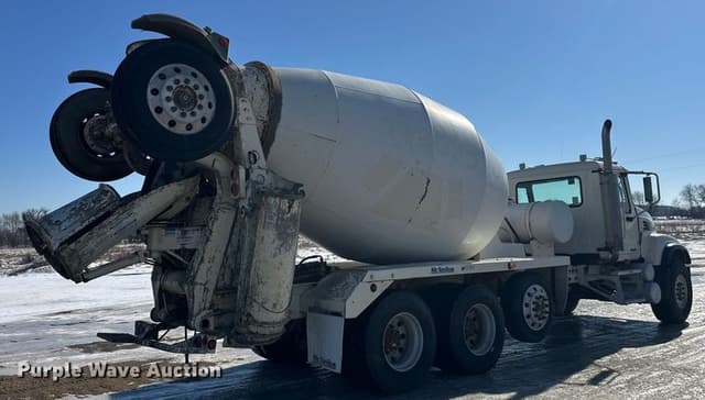 Image of Mack CV equipment image 4