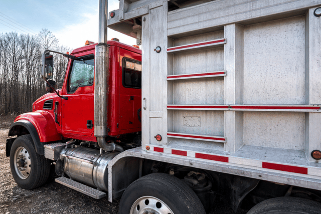 Image of Mack CV713 equipment image 3