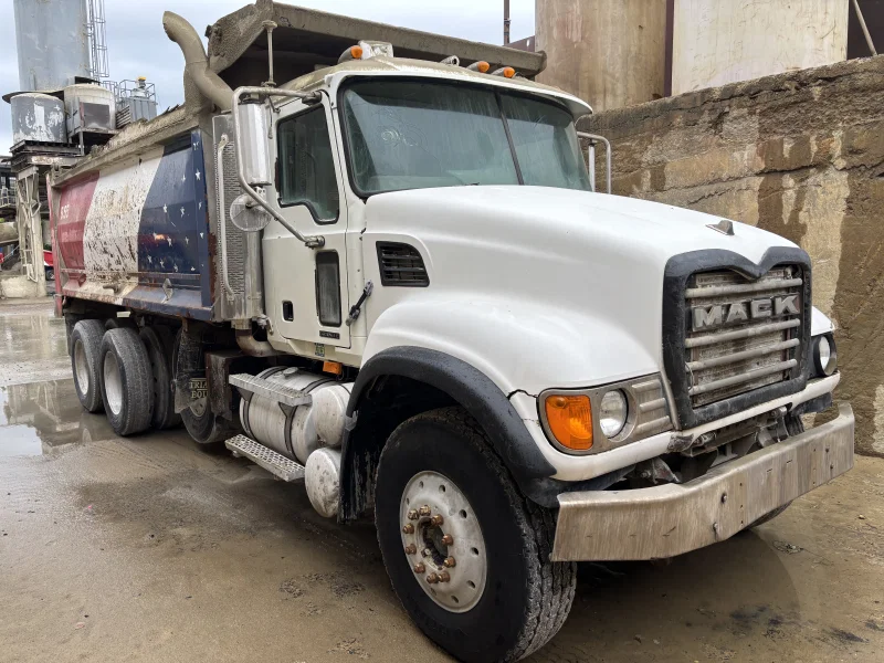 2007 Mack CV713 Equipment Image0