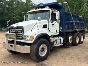 2007 Mack CV713 Image