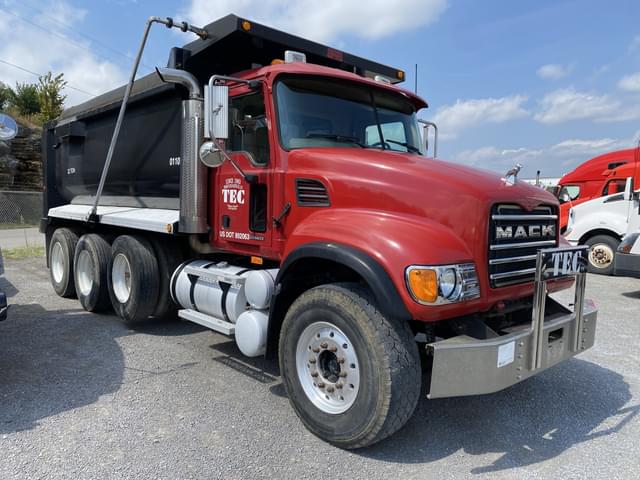 Image of Mack CV713 equipment image 3
