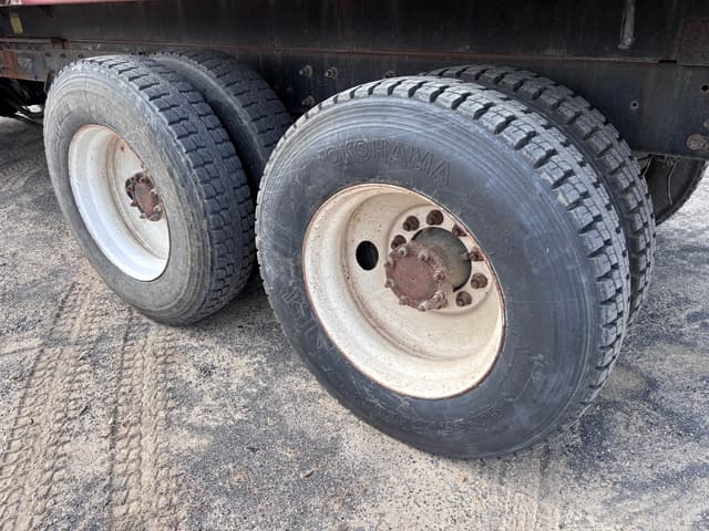 Image of Mack CV713 equipment image 4