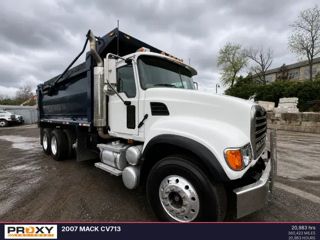 Image of Mack CV713 equipment image 2