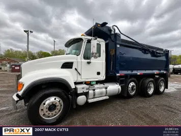 Main image Mack CV713