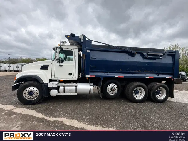 Image of Mack CV713 equipment image 3