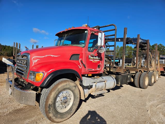 Image of Mack CV713 equipment image 1