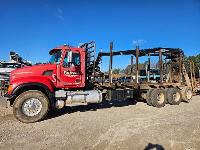 Image of Mack CV713 equipment image 4