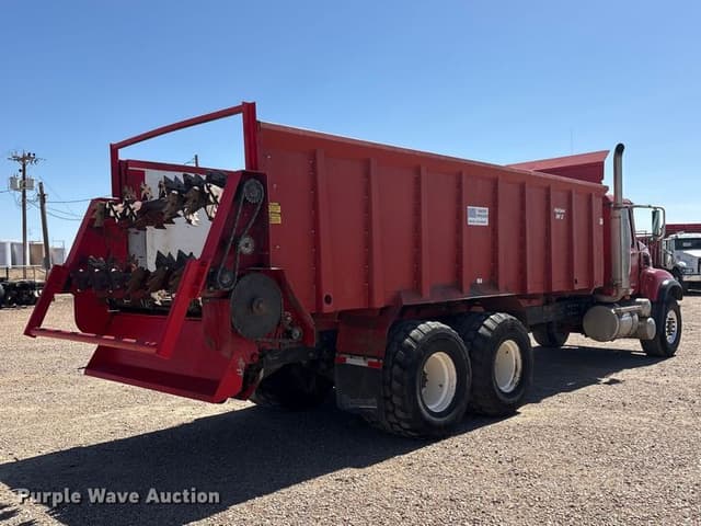 Image of Mack CV713 equipment image 4
