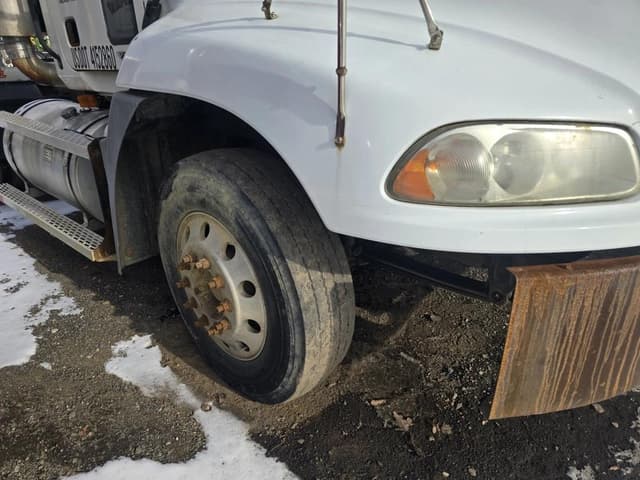 Image of Mack CXN613 equipment image 2