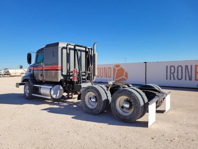 Image of Mack CXN613 equipment image 2