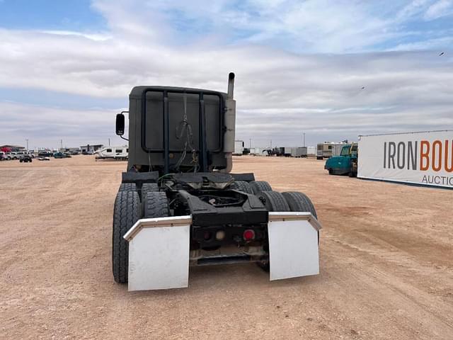 Image of Mack CXN613 equipment image 3