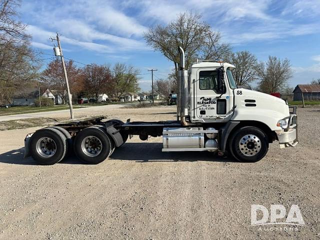 Image of Mack CXN613 equipment image 2