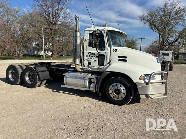 Image of Mack CXN613 equipment image 1