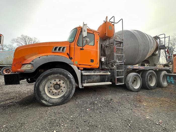2007 Mack CT713 Equipment Image0