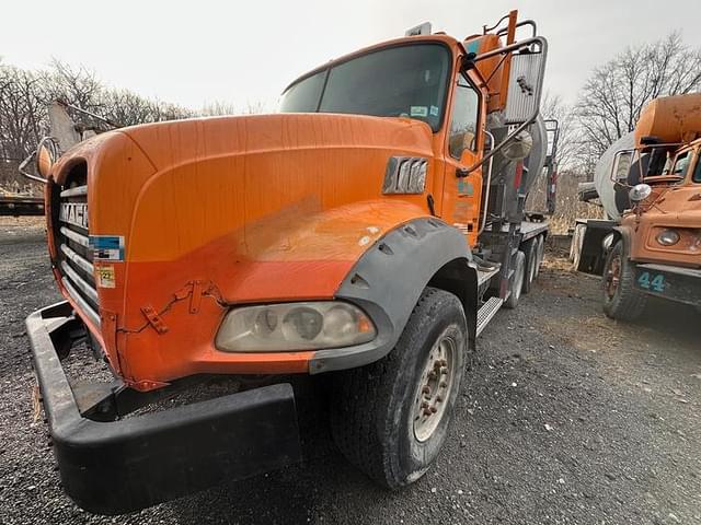 Image of Mack CT713 equipment image 3