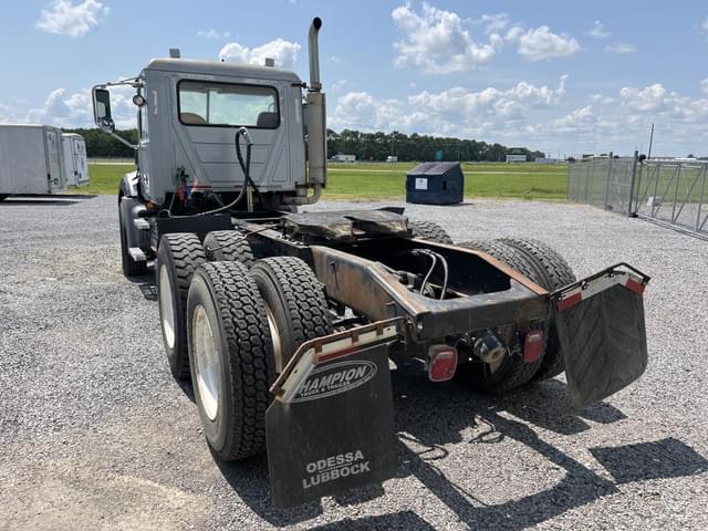 Image of Mack CT713 equipment image 2