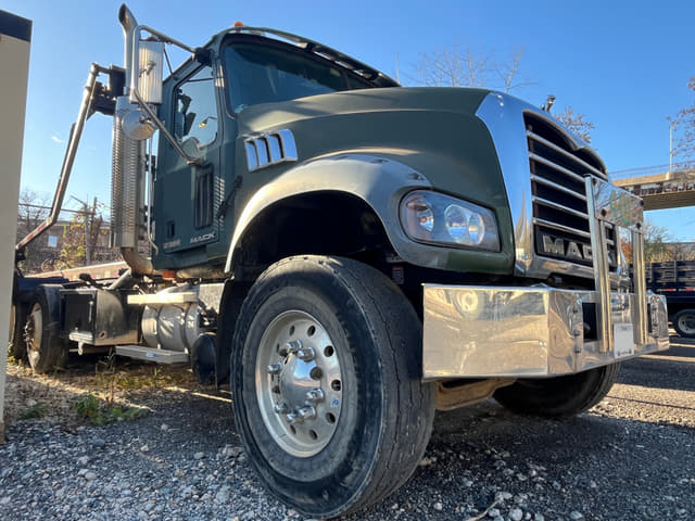 Image of Mack CTP713 equipment image 1