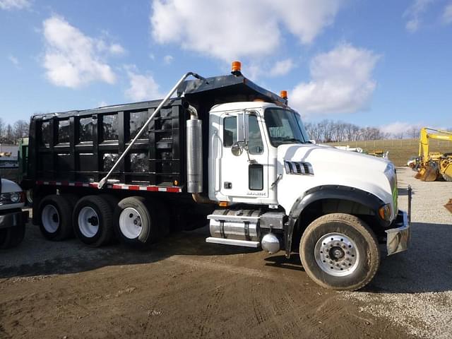 Image of Mack CTP713 equipment image 2