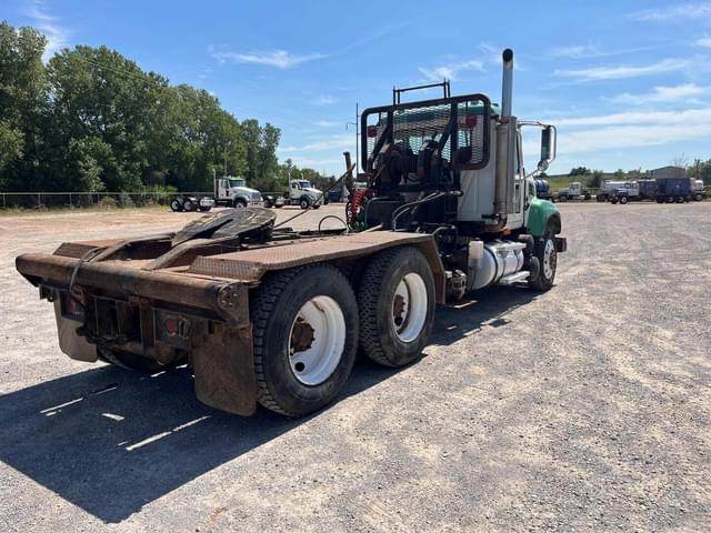 Image of Mack Granite CV713 equipment image 4