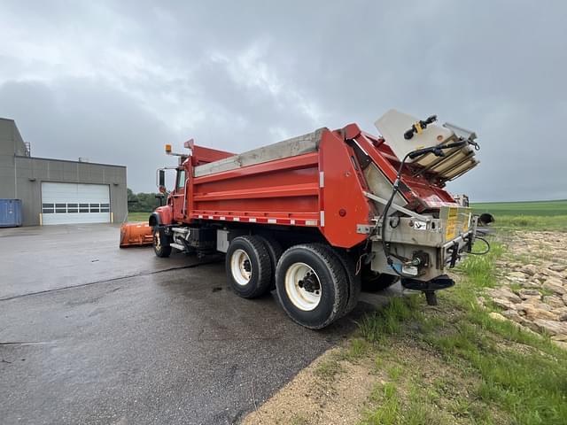 Image of Mack Granite equipment image 2