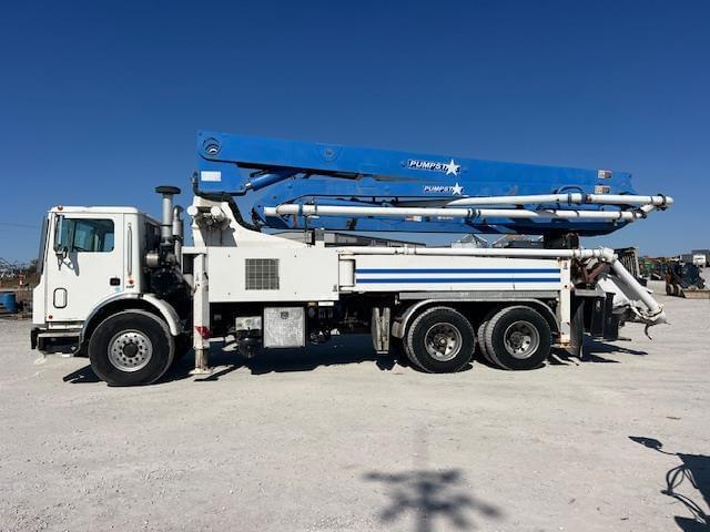 Image of Mack MR688S equipment image 3