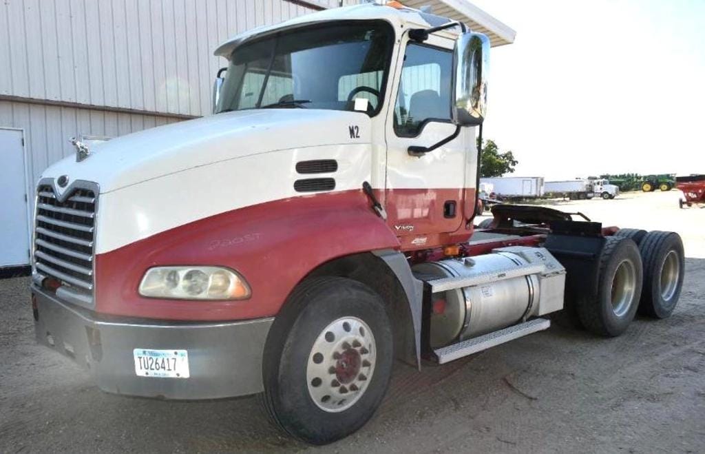 2007 Mack Vision CXN613 Equipment Image0