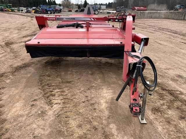 Image of Massey Ferguson 1359 equipment image 1