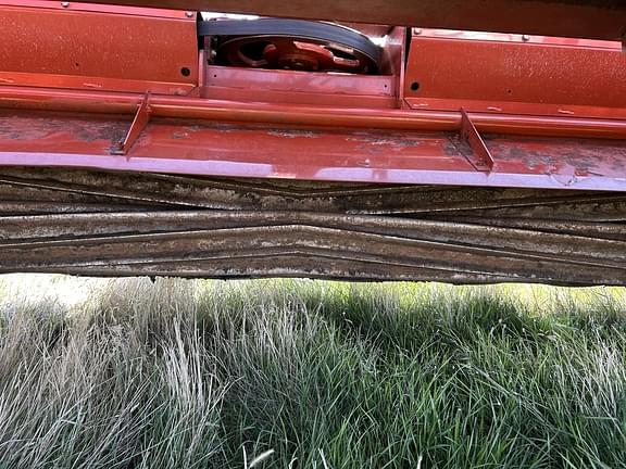Image of Massey Ferguson 1375 equipment image 3