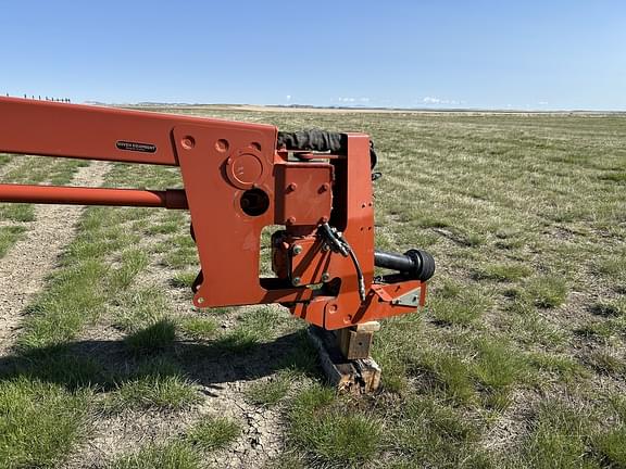 Image of Massey Ferguson 1375 equipment image 4