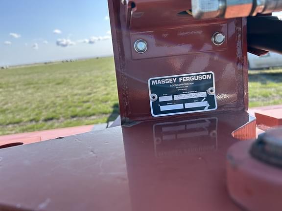 Image of Massey Ferguson 1375 equipment image 2